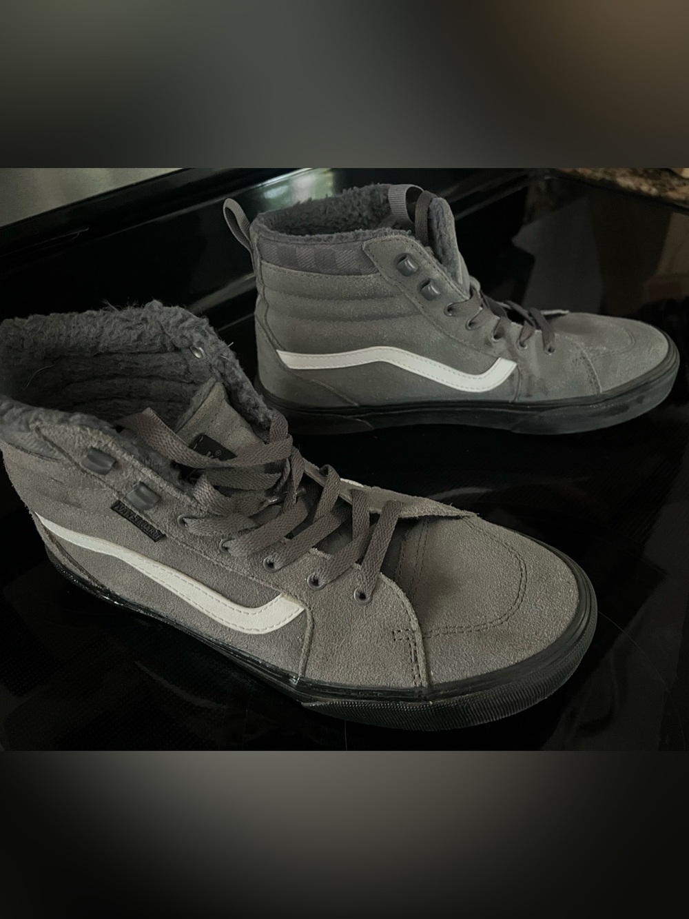 VANS- Gray High-Top Skate Sneakers with White Side Stripe- Boys/Women Sized 8